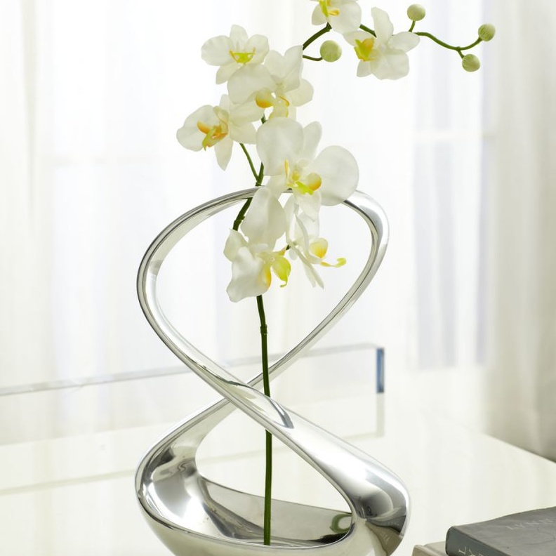 أكسسوارات فاخرة لتزيين منزلك بالعيد