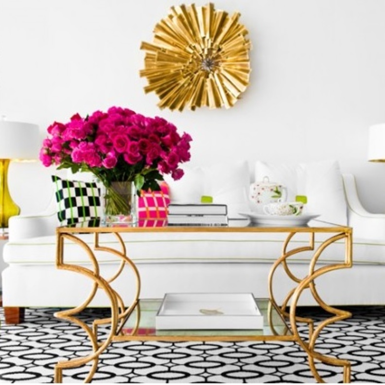 طاولة قهوة من الحديد والزجاج ذات دورين بلون ذهبي عتيق