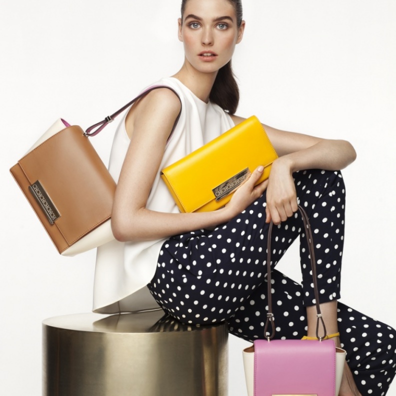 Carolina Herrera مجموعة رائعة من الحقائب بألوان متعددة من 