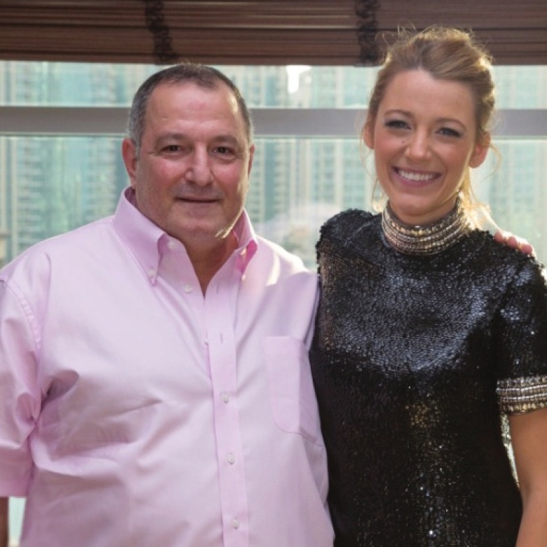 الزميل عدنان الكاتب مع نجمة هوليوود الساحرة Blake Lively