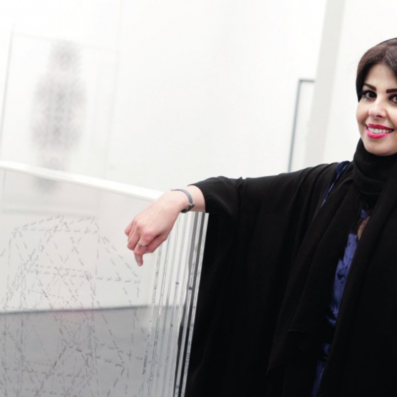 الفنانة التشكيلية السعودية لولوة الحمود