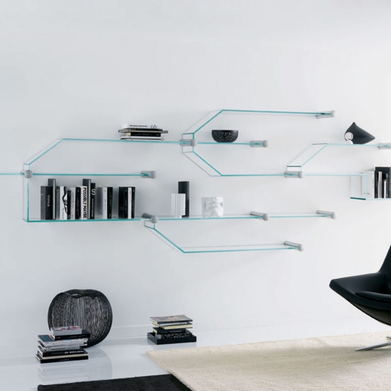  مكتبة حائط مذهلة مصنوعة من الزجاج النقي الشفاف تشبه الموصل