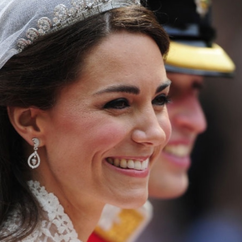 تاج Halo الماسي الذي شهد العديد من المناسبات السعيدة على مر الزمن