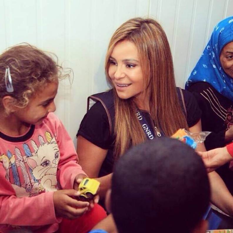 كارول سماحة تزرع الفرح بين اطفال سوريا في مخيم الزعتري