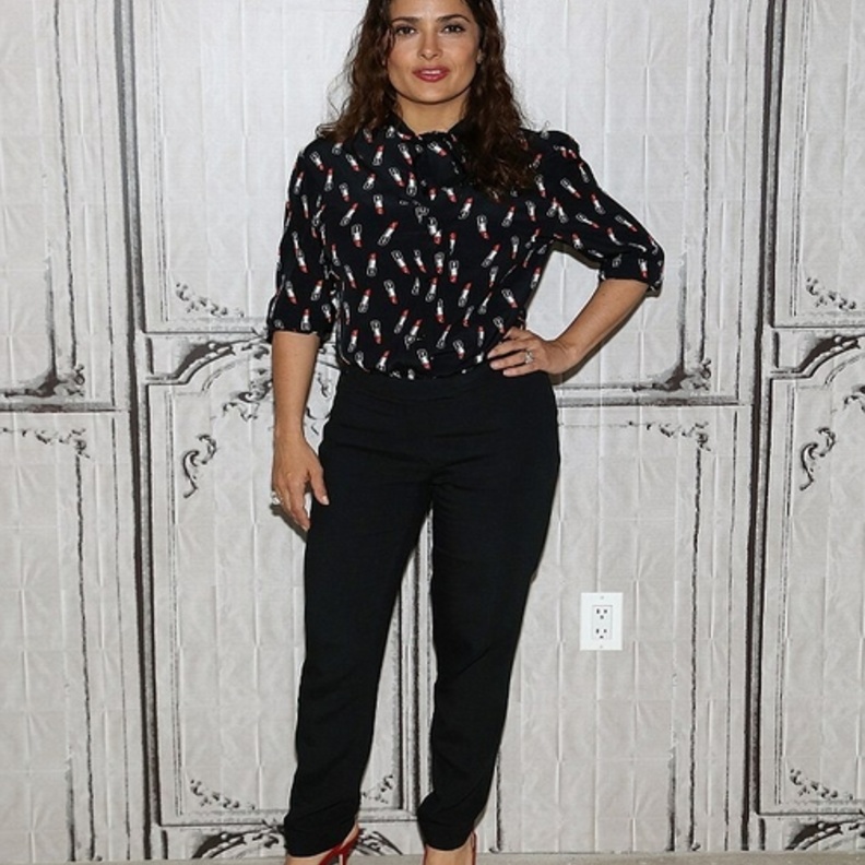 لعل هذه الإطلالة كانت الأجمل لسلمى هذا الأسبوع