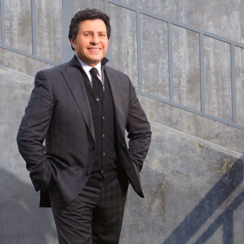 نقيب الموسيقيين هانى شاكر يمهد لقرارات صادمة