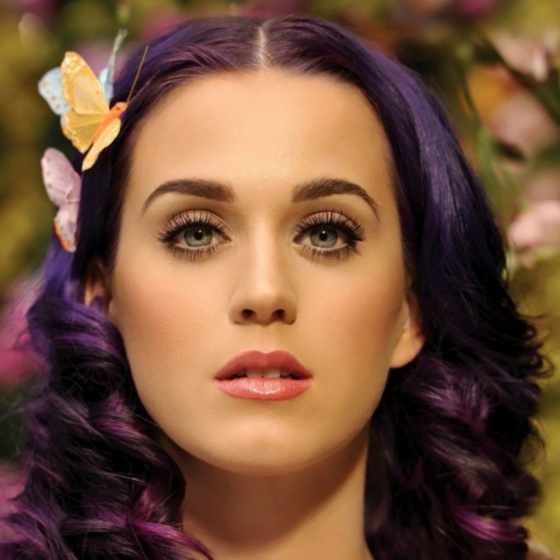 العناية الشخصية شرط اساسى لمن يرغب فى مواعدة كاتي بيري