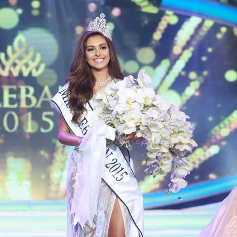  فاليري أبو شقرا إبنة بيروت ملكة جمال لبنان للعام