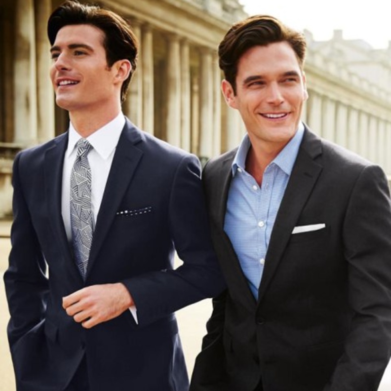 طريقة لباسك في العمل تحدد نظرة الآخرين اليك