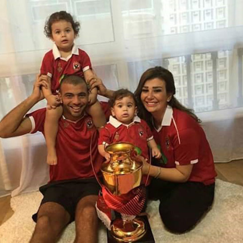 يارا نعوم تشارك عماد متعب احتفاله بكأس السوبر