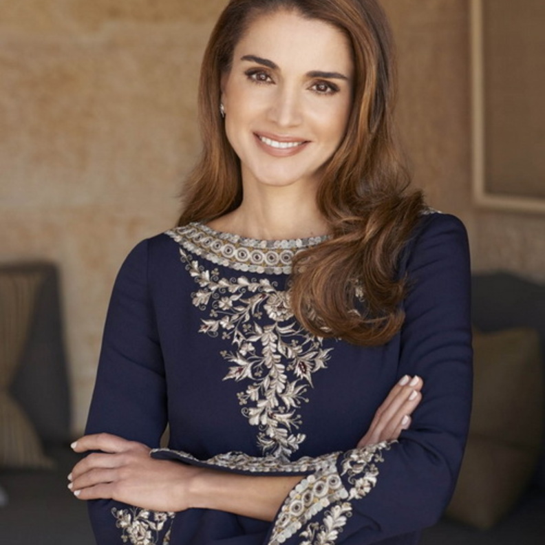 لاله سلمي حاضرة دوما فى قائمة أجمل السيدات الأول