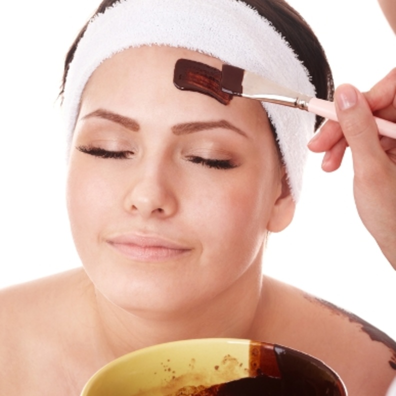 طبقي ماسك الكاكاو لتتألق بشرتك في يوم الحب