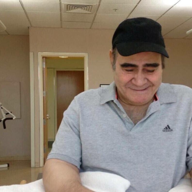 ابنة سيد زيان تبحث عن علاج له في الصين وتشيكوسلوفاكيا 