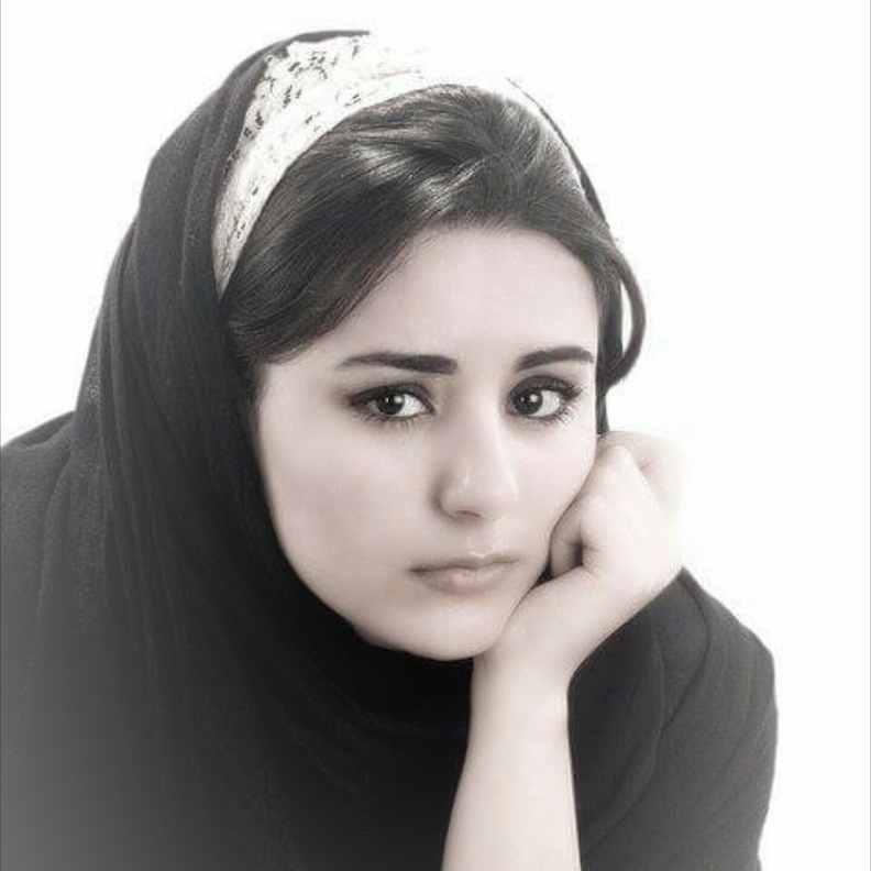 تحاول التشبه في كل اطلالاتها بالسندريلا الراحلة