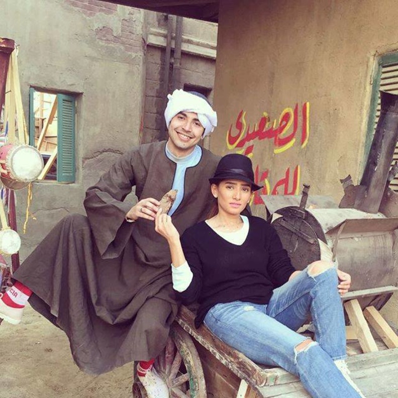 البعض تحدث بلسان محمد أنور واعتبره يقسم بأن توأميها ليسا ابنيه