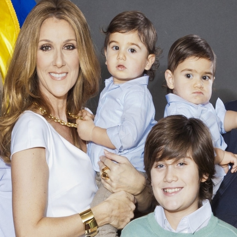 حالة من الملل تصيب جينيفر وتوأمها