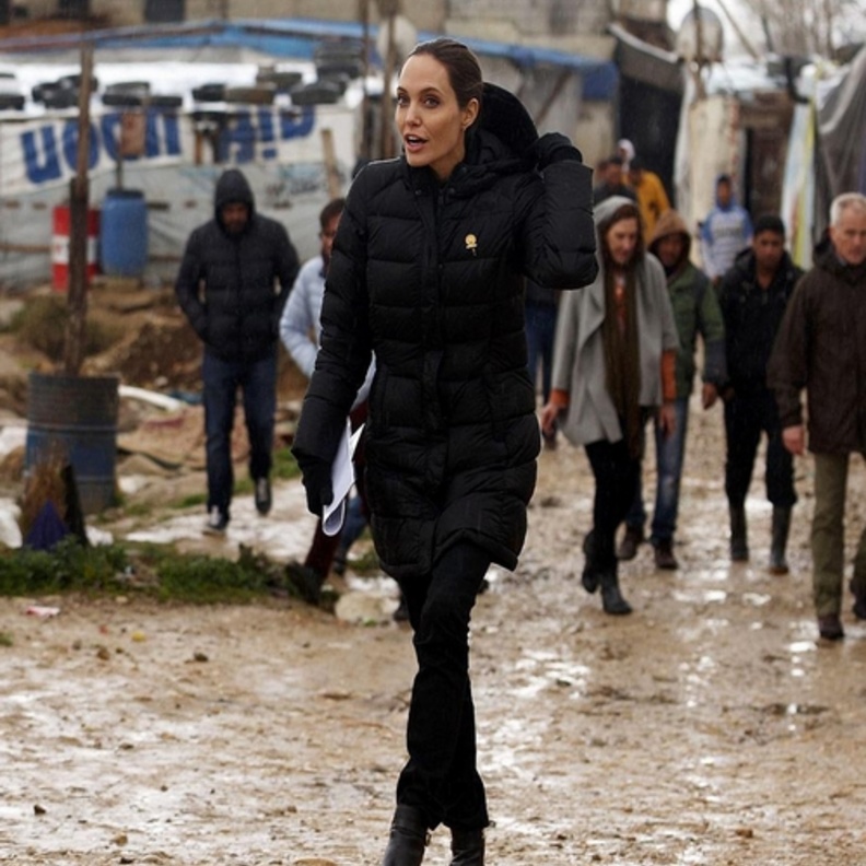 هذا العبء قد استمر طوال السنوات الماضية، المجتمع الدولي عليه أن يقوم بواجبه اتجاه ازمة اللاجئين