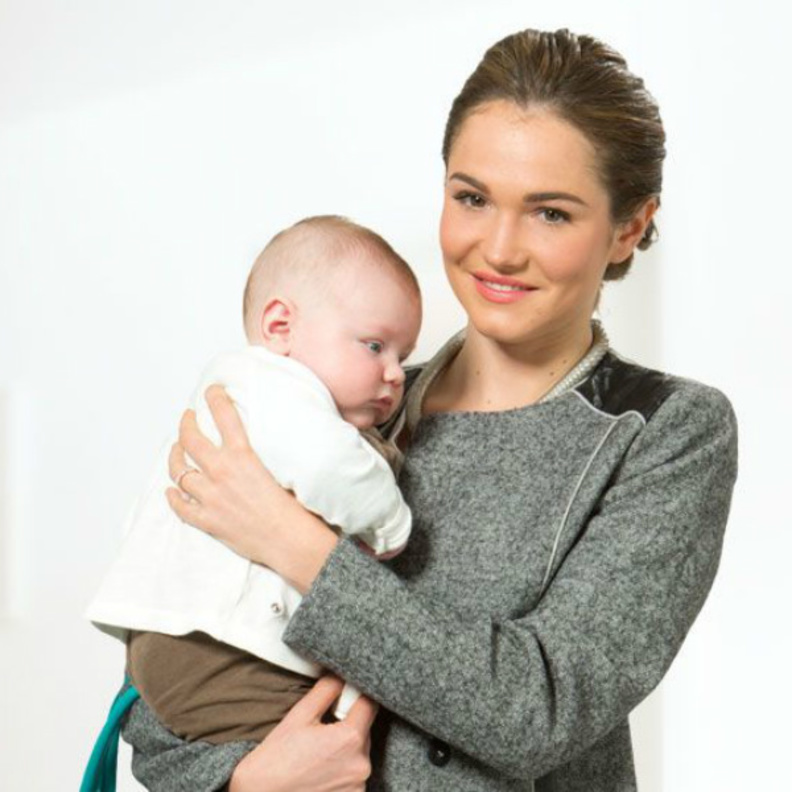 معاناة انتهاء اجازة الامومة