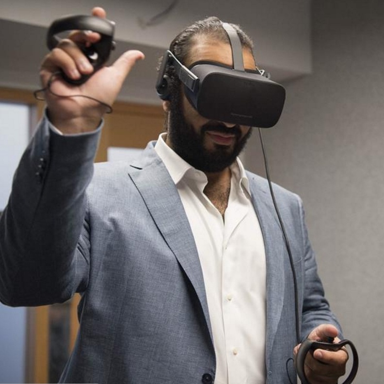 محمد بن سلمان اثناء جولته 