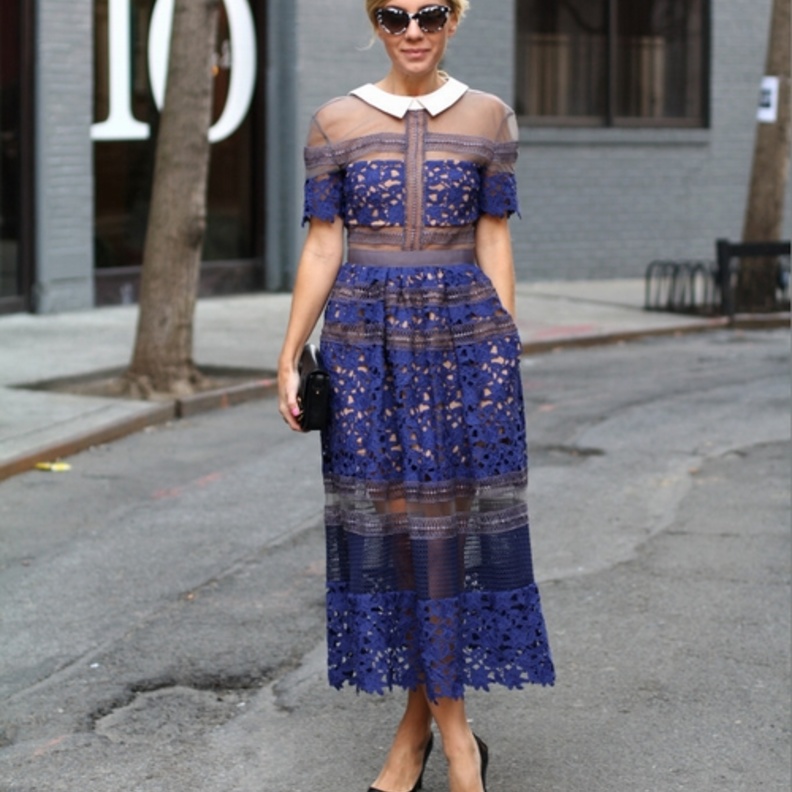 اختاري درجات الباستيل على اطلالتك بالدانتيل الناعم