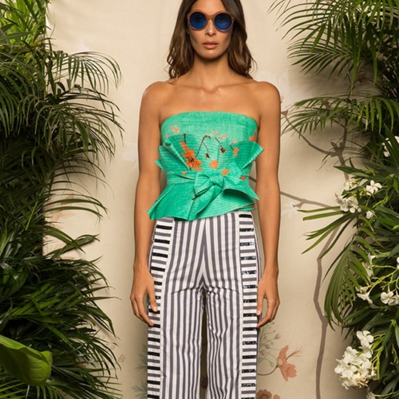 من المجموعة