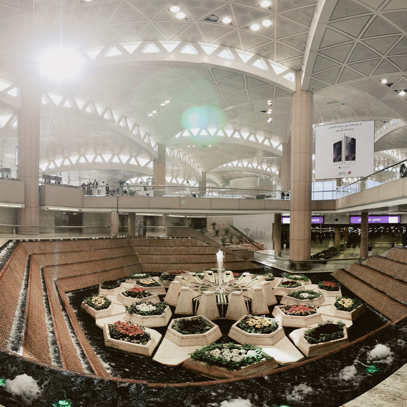 مطار الملك خالد والتوسعة الجديدة