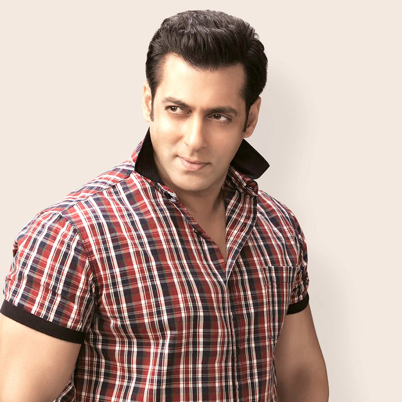 عمر سلمان خان يثير الجدل