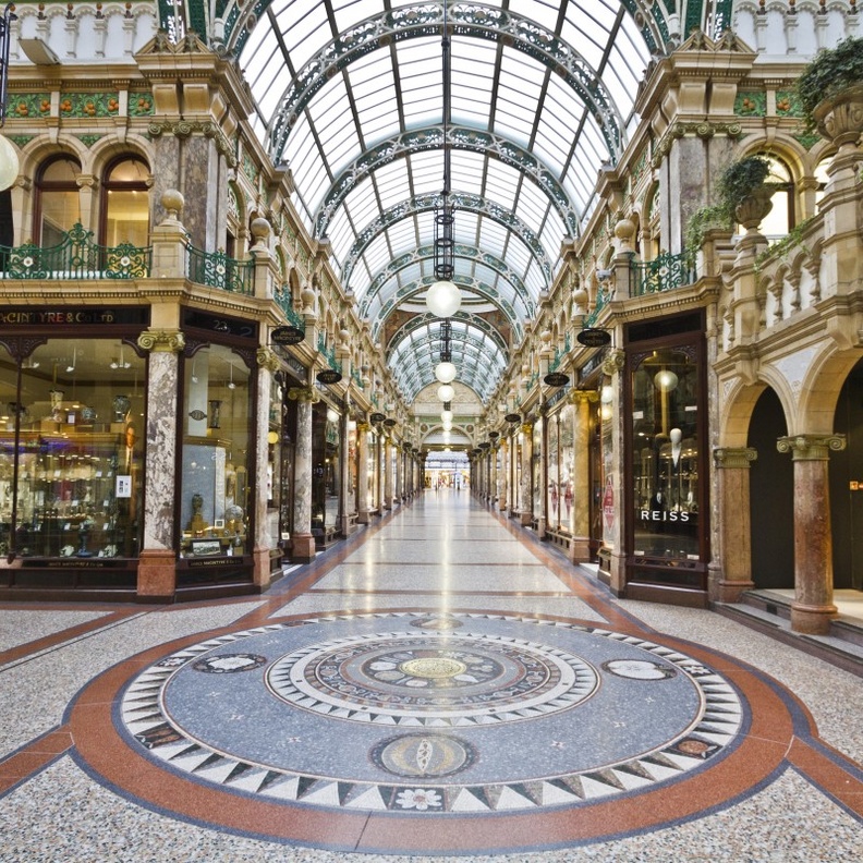 أجواء التسوق الراقي في ليدز بواسطة pxhere