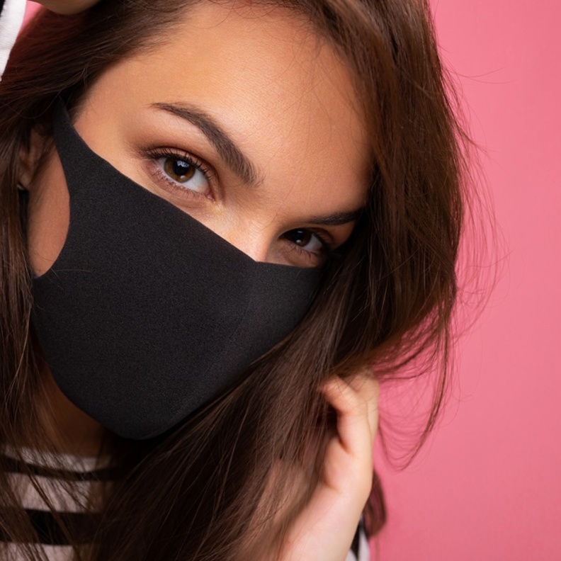 أدلة تؤكد فعالية الكمامة في الوقاية من فيروس كورونا