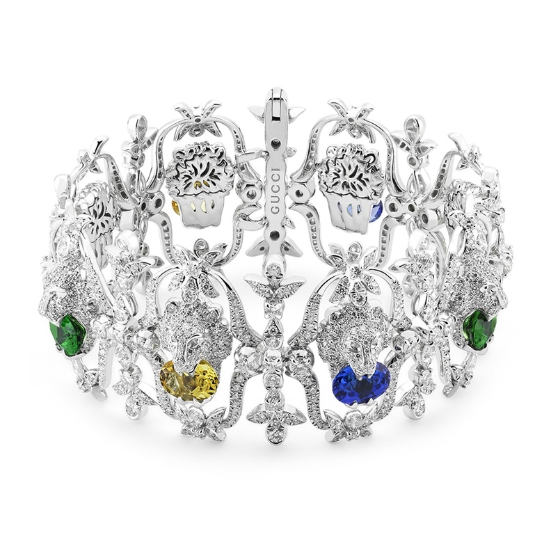 اسوارة من غوتشي Gucci