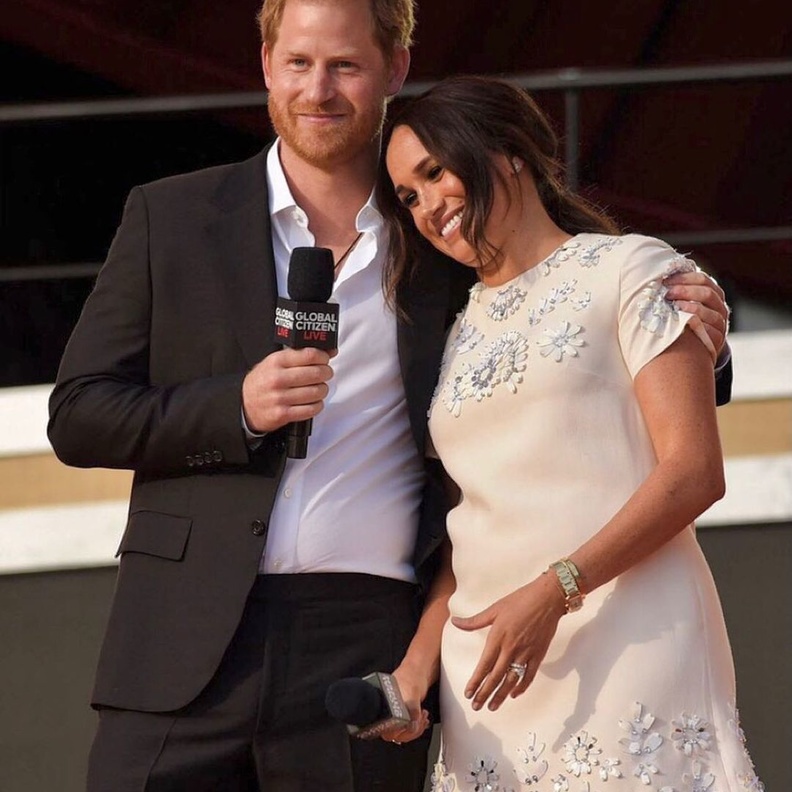 الأمير هاري يعاني من أزمة مالية بسبب إسراف ميغان ماركل