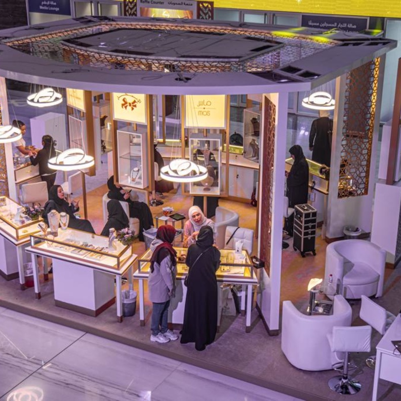 العديد من الانشطة بانتظار زوار معرض الشرق الأوسط للساعات والمجوهرات - وكالة أنباء الإمارات