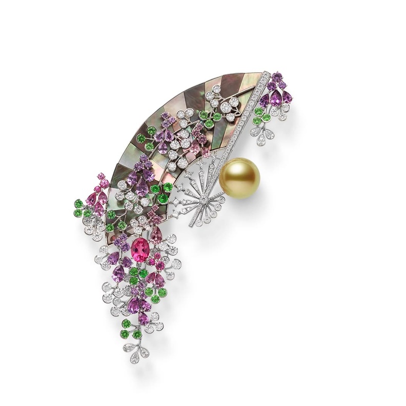 بروش من ميكيموتو Mikimoto