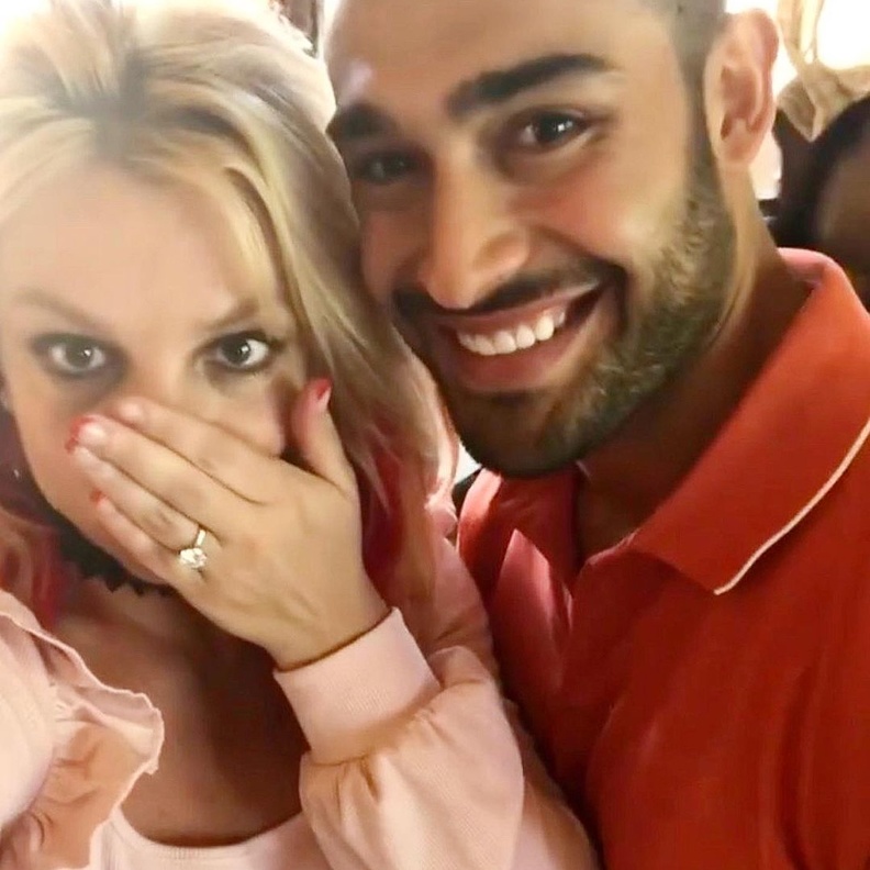 خاتم خطبة بريتني سبيرز من تصميم ماركة Forever Diamonds NY