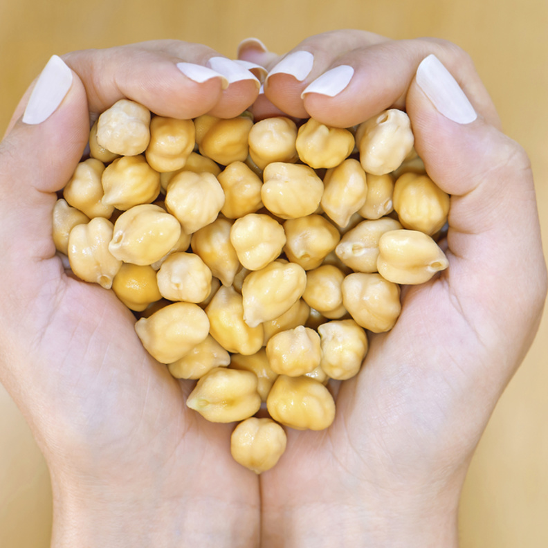 اكشفي فوائد الحمص الصحية للعروس