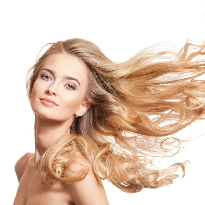 روتين العناية بالشعر الأشقر المصبوغ