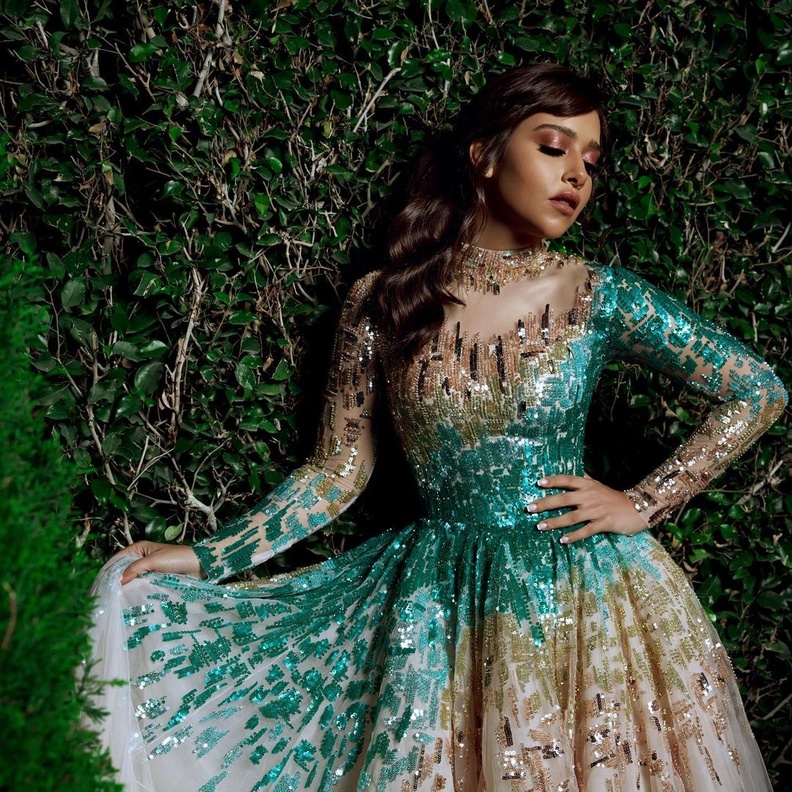 فستان ملكي من بلقيس.. انستغرام الفنانة