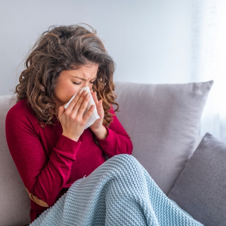 فيروس كورونا قد يتحول لانفلونزا عادية بشرط التطعيم