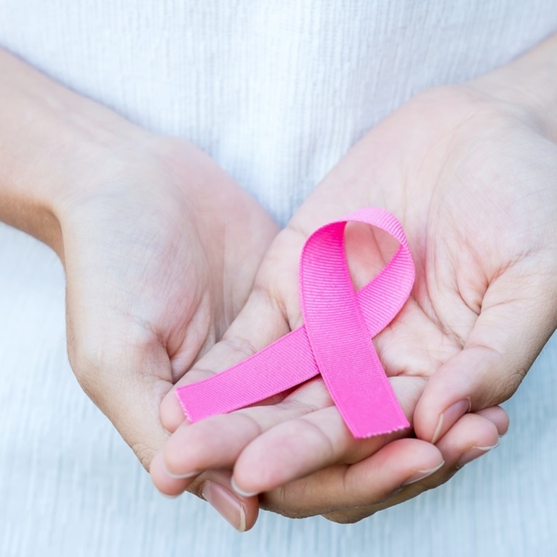 ما هي أعراض سرطان الثدي في بدايته