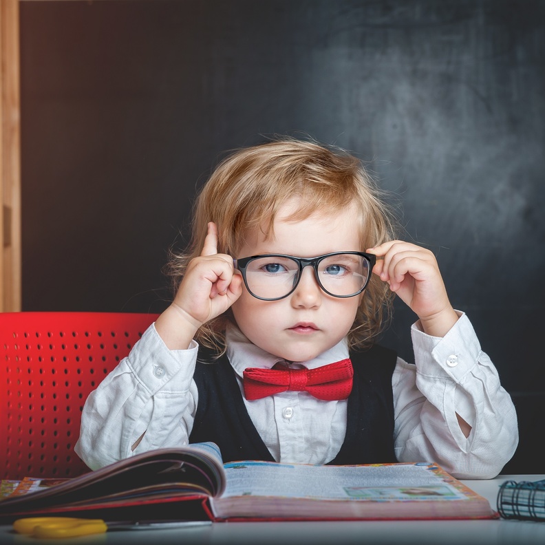 مكان مكتب الدراسة في المنزل يؤثر على تركيز الأبناء .. كيف؟