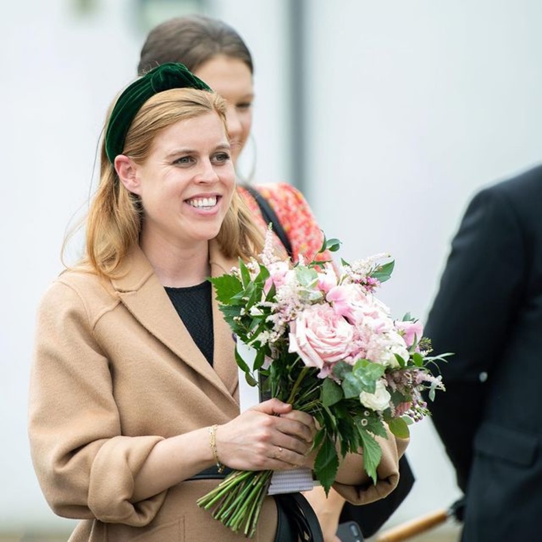 ملكة بريطانيا تهنئ الأميرة بياتريس على مولد طفلتها الأولى