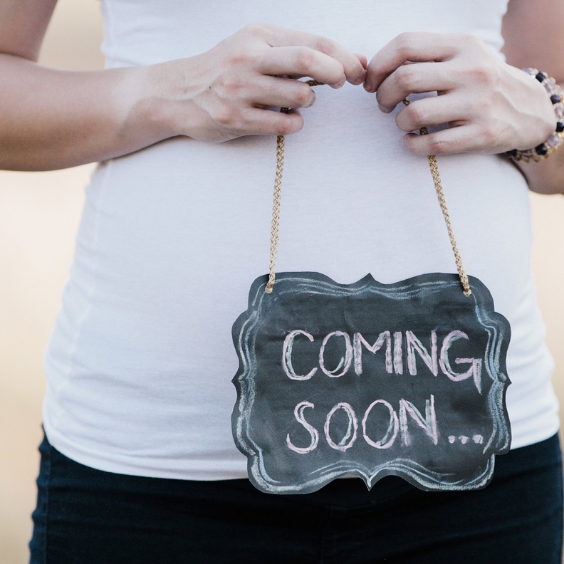 هل كثرة النوم في الشهر التاسع من علامات الولادة