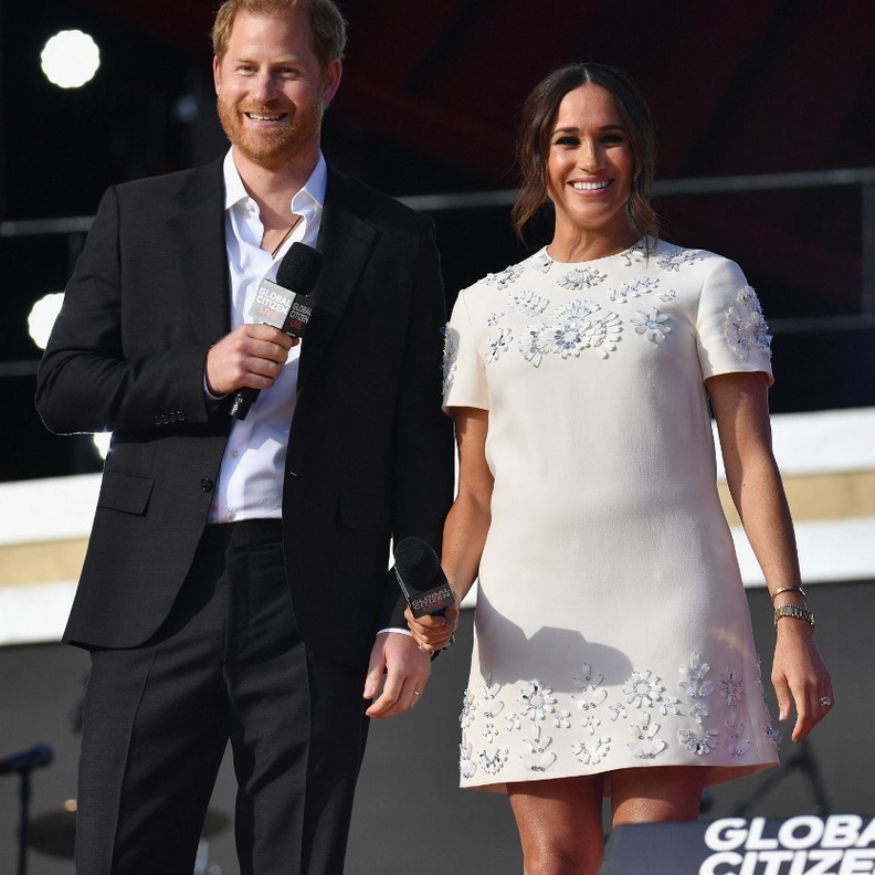 هذا هو سعر إطلالات ميغان ماركل الباهظة في زيارتها إلى نيويورك