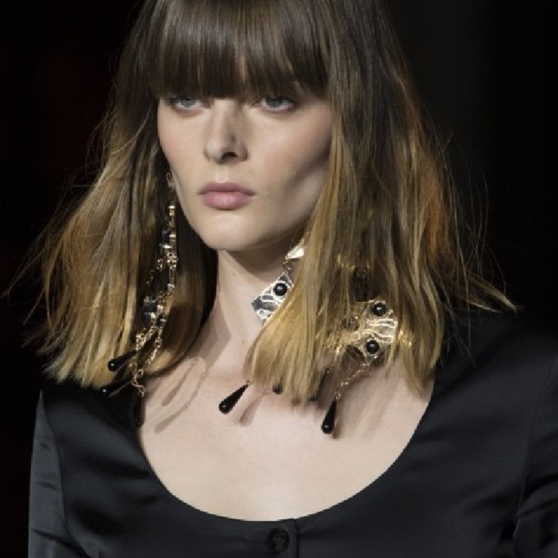 أبرز صبغات شعر عصرية لاطلالات ربيع 2022 من Etro