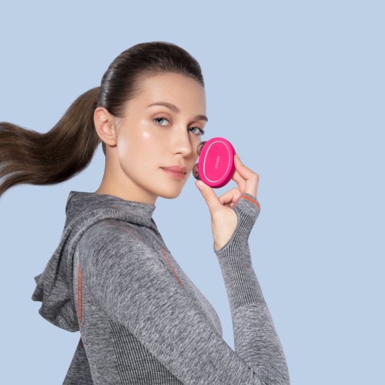 اكتشفي طرق الحصول على النضارة والبريق من خلال جهاز BEAR