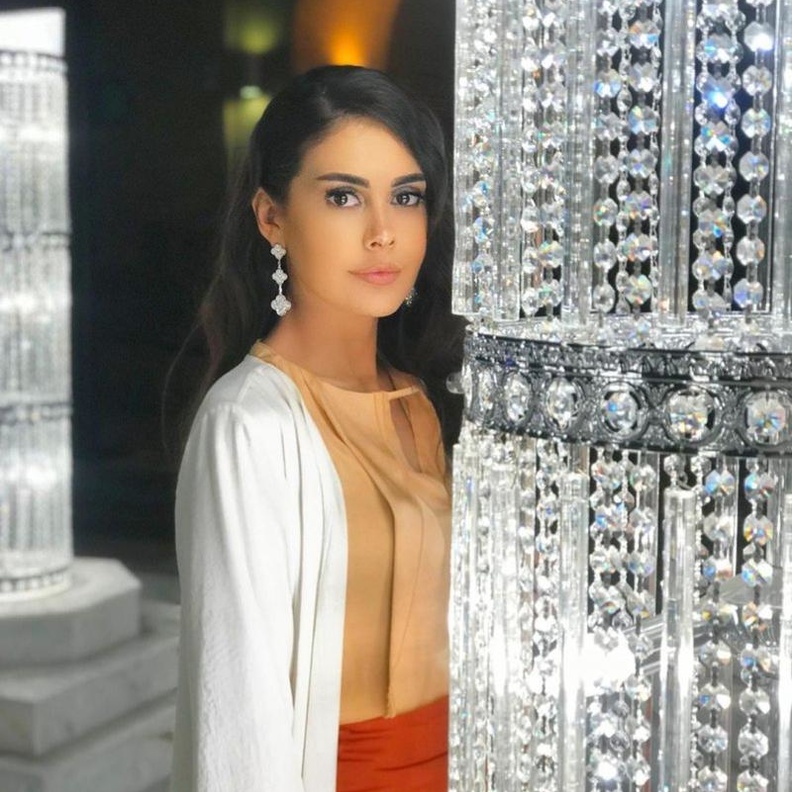 صور نجمات واجهن أزمات صعبة في شهر العسل أحدثهن ياسمين الخطيب