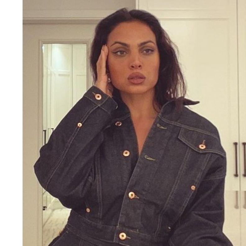 أناقة مارتا حامد طليقة زوج أصالة الجديد الملقبة بشبيهة أنجلينا جولي 2021