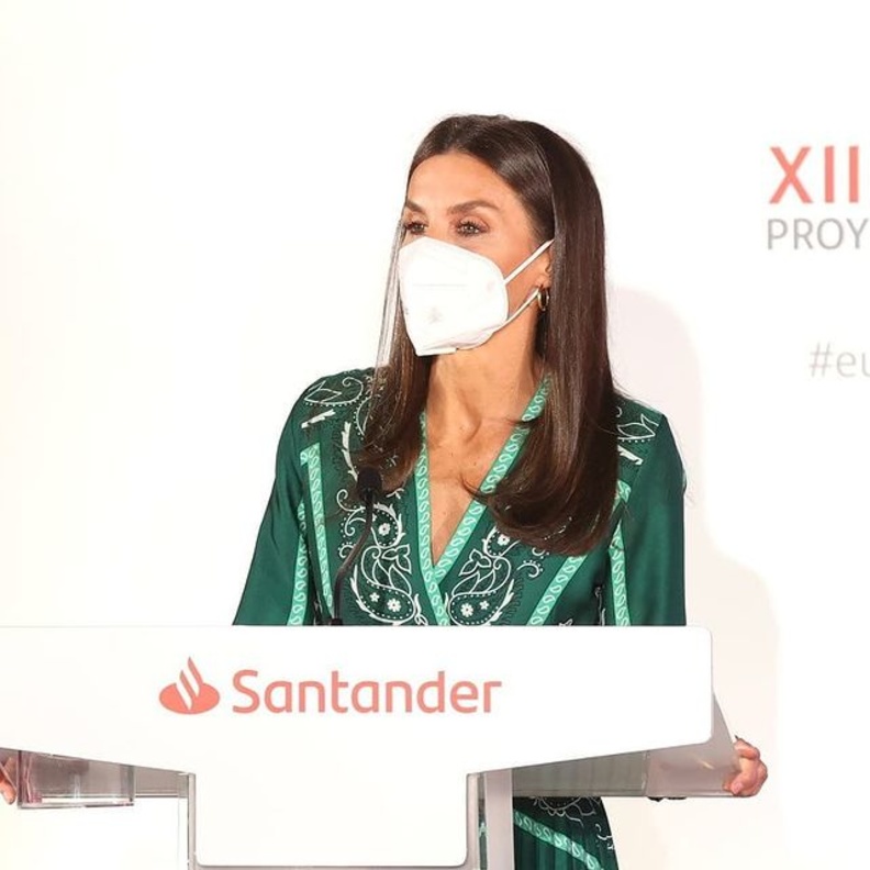 الملكة ليتيزيا في حفل توزيع جوائز سانتاندير الثالث عشر للمشاريع الاجتماعية