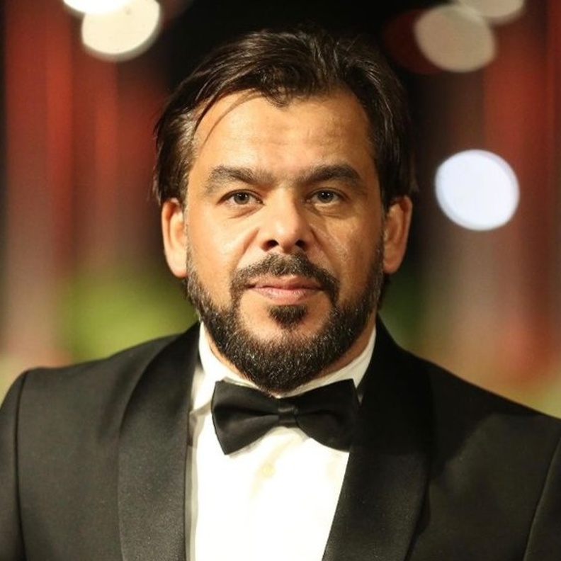 الظهور الأول لإبنة منذر رياحنة وتُحاوره في مقابلة طريفة 