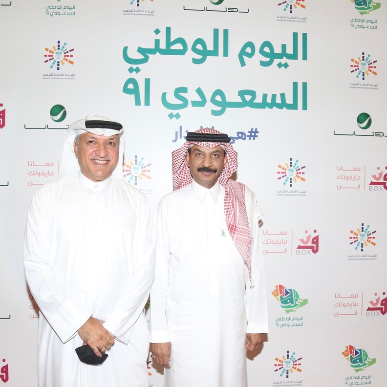 عبادي الجوهر والرئيس التنفيذي لشركة "روتانا" سالم الهندي